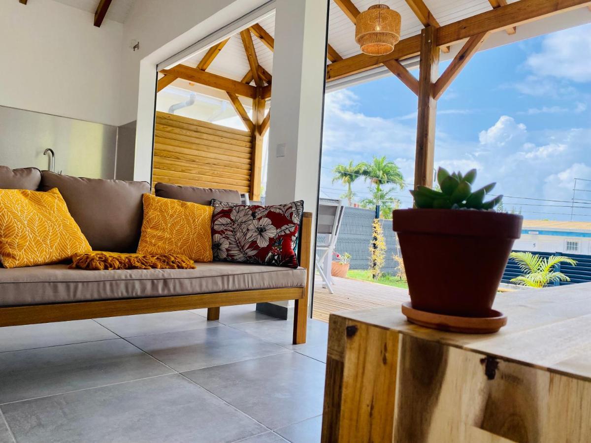 Vanille, A Proximite Des Plages, Idealement Situe Pour Visiter La Guadeloupe Le Gosier  Esterno foto